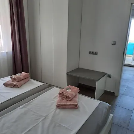 Kata Apartment