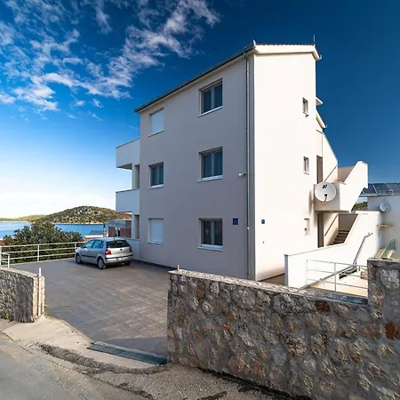 Kata Apartamento Ražanj