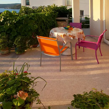 Kata 아파트 Ražanj