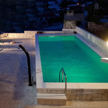 아파트 Kata Ražanj