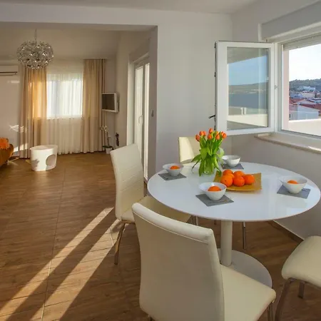 Kata Apartment